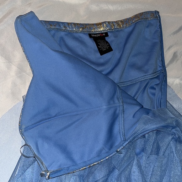 Hi Low Dress - Picture 6 of 9